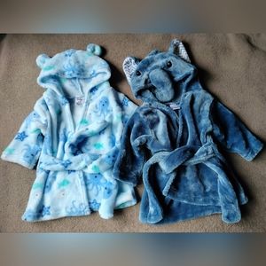 Baby's bathrobes, size 0-9 months! Bath time! 2 pieces
